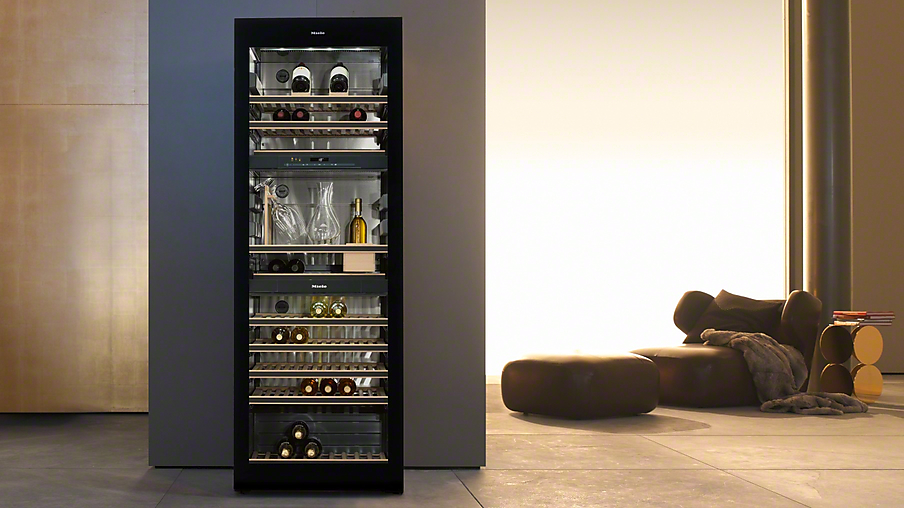 Wijn perfect op temperatuur met Miele wijnklimaatkasten - UW-keuken.nl