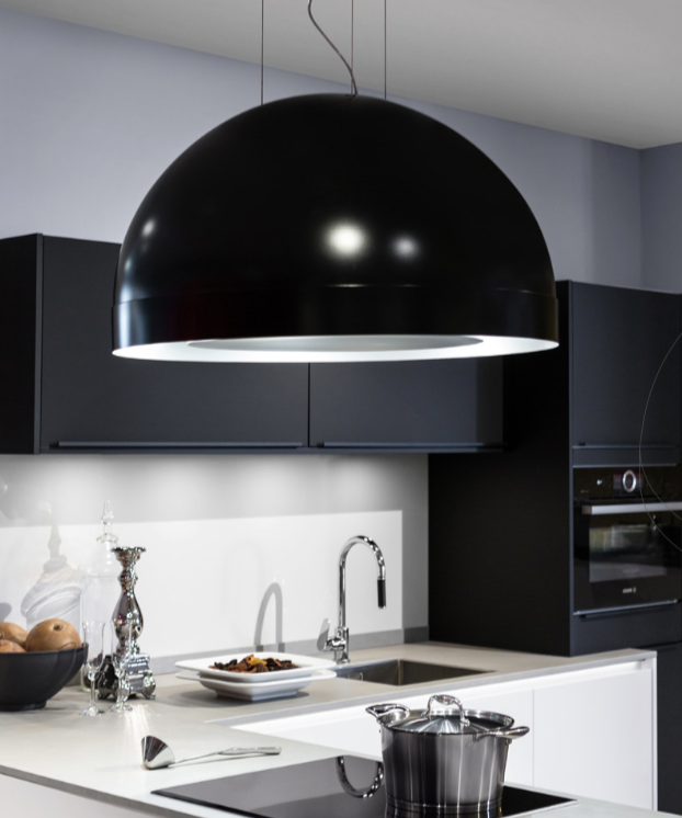 Eilandafzuigkap rond zwart. Wave Kitchen Design #keuken #design #afzuigkap